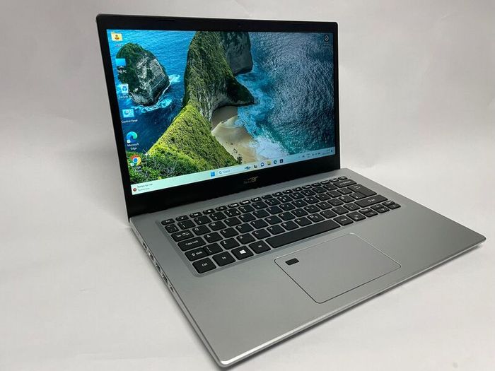 LIKE NEW Acer Aspire 5 Laptop (i5 11th Gen, 16GB Ram, 512GB SSD) (Silver)