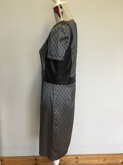 Paper dolls Dress