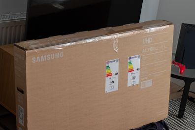 Samsung AU7100 43" 4K TV