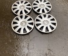 Renault Trafic Genuine 16" Hubcaps