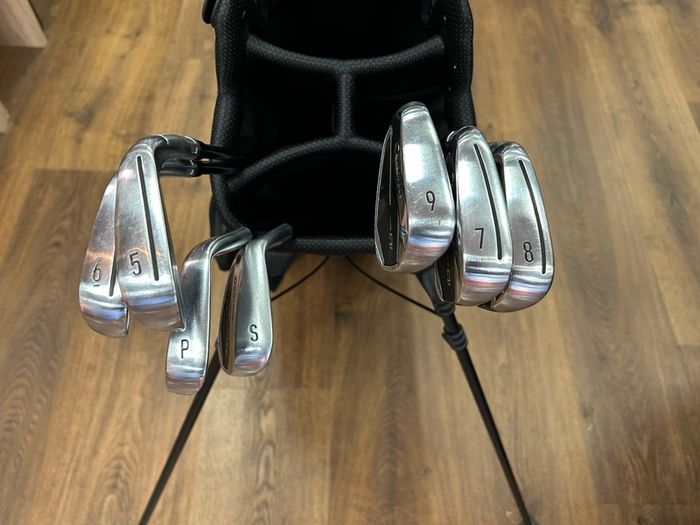 Qi Left Handed Irons 5-Sw (Ex Demo Clubs)