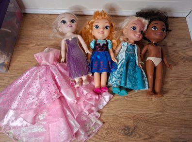 Elsa, Anna, Moana Dolls