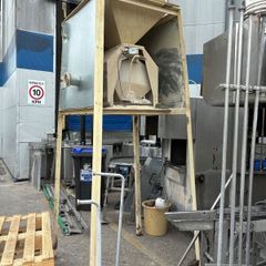 Wakely 360 Roller Mill plus 10kg tip scale weigher