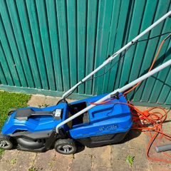 Hyundai HYM3300E 33cm Corded Electric 1200W/230v Roller Mulching Lawnmower