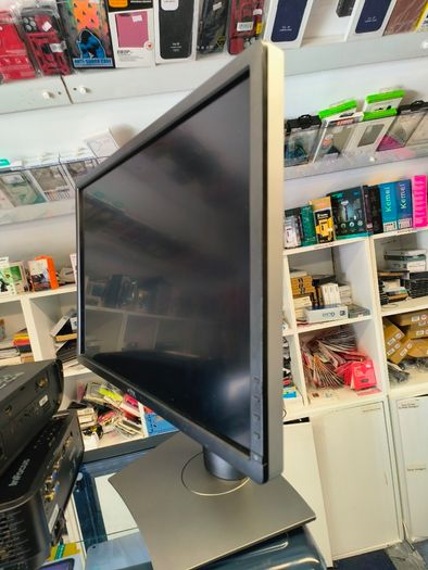 Dell UltraSharp U2412MB 24 inch Full HD+ Screen TFT Monitor 1920x1200/ Used