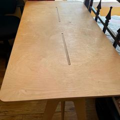 Sturdy, Light Weight Wooden Desk and Toolless Assembly