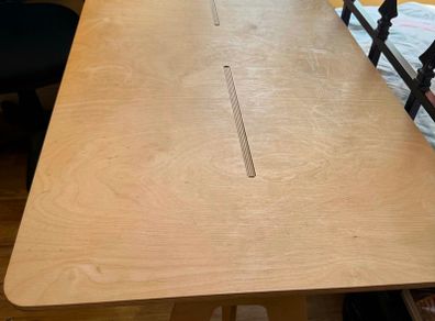 Sturdy, Light Weight Wooden Desk and Toolless Assembly
