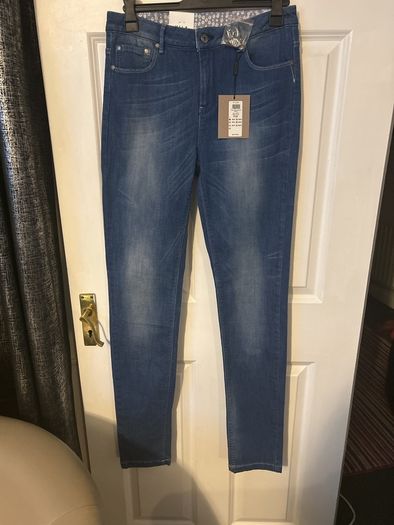 New villa jeans RRP E60