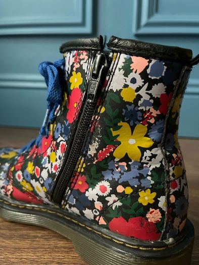 Vintage Dr Martens 1460 Floral Boots UK 2
