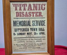Titanic Disaster Memorial Service Replica Print (Framed)