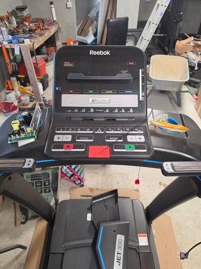 Reebok Jet 300 Treadmill for parts or repair