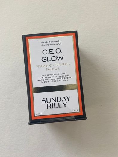Sunday Riley Ceo glow vitamin c turmeric face oil 15 ml