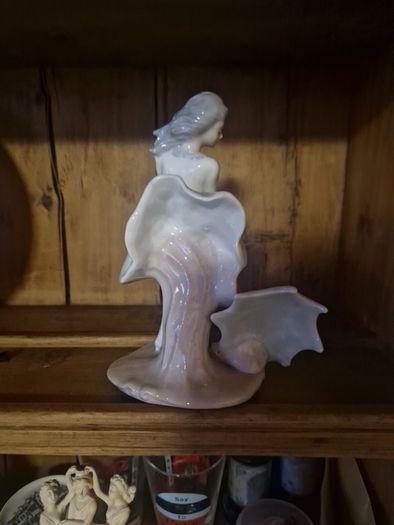 porcelain lady
