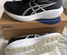 Asics Cumulus 28 New size 9