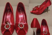 Stunning Pink satin Occasion Shoes NEW