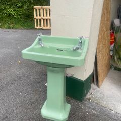 Vintage Twyfords porcelain sink