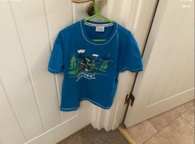 Hoodies and T-shirts age 8/10