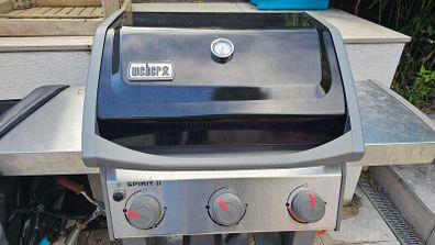 Weber Spirit II E-310 gas barbecue