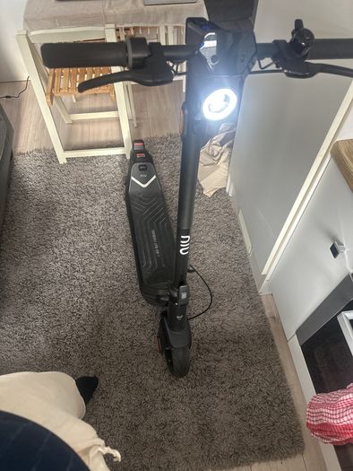 Niu electric scooter