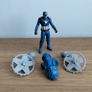 5 plastic action figures Image 6