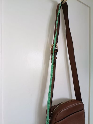 Uterque ladies crossbody genuine leather handbag in excellent condition and never used see last three photos for exact measurements FREE STANDARD POSTAGE INCLUDED