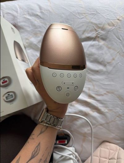 Philips Lumea Series 9900 IPL Hair Removal Device - Excellent Condition