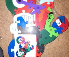 Wooden number/alphabet puzzle