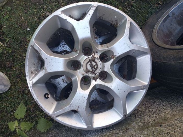 15 Opel wheel