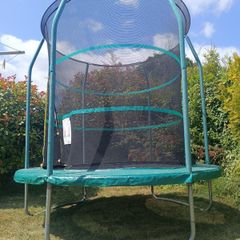 8 ft trampoline