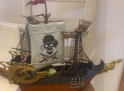 pirate ship