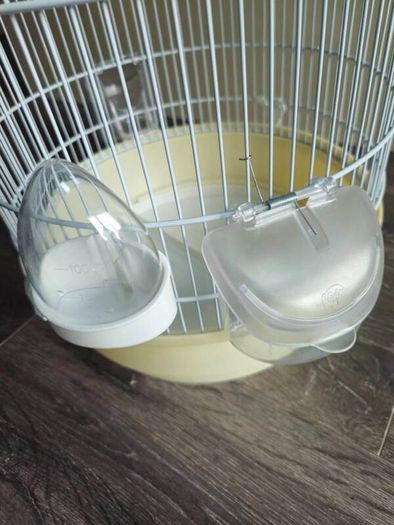 Small parrot cage