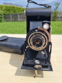 Kodak Brownie six - 20 folding camera