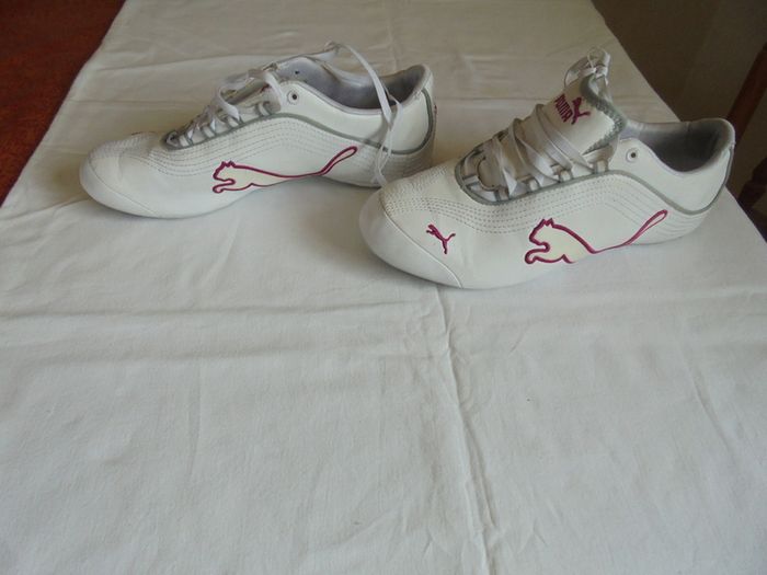 Ladies Puma  SportsTrainers for Sale