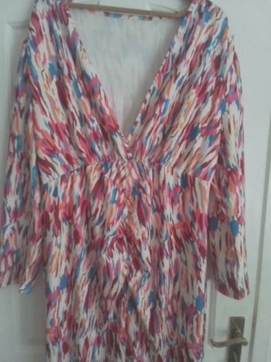 Dress/Women Colorful Random Printed Long Sleeve Dress .. Price Drop