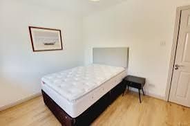 Free divan base