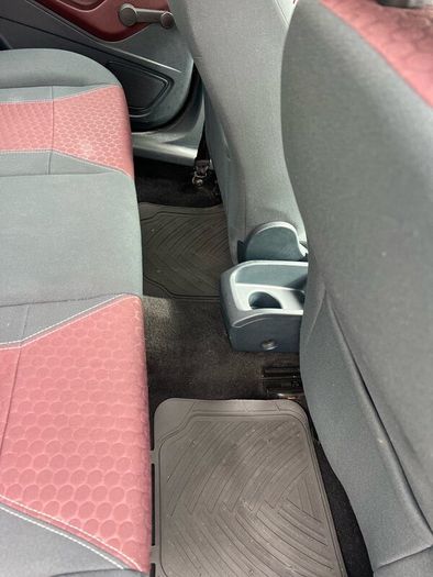 2010 1.25L Ford Fiesta Titanium BLUETOOTH