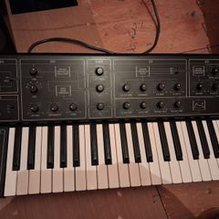 Yamaha Cs-5 Analog Synthssizer