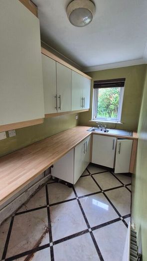 Kitchen - premium granite & utility