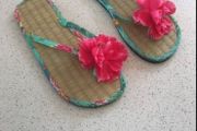 Bnwt flip flops size 7-8 accessories