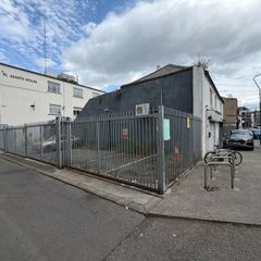 Sliding gates
