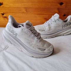Hoka clifton 9 white Size 10 eu 44.5 in excellent condition
