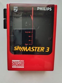 Vintage 1983 Philips SkyMaster 3 Personal Cassette Player