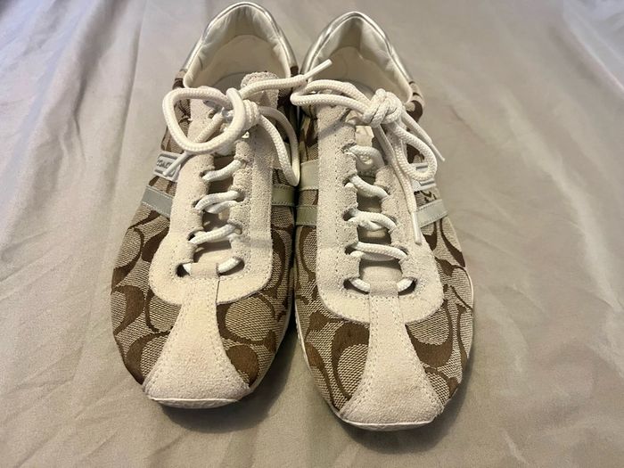 Coach Katelyn Q300 Trainer UK4.5 US6.5M white/beige suede