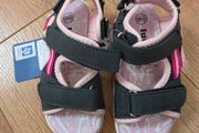 Kids footwear/sandals - size 25 New
