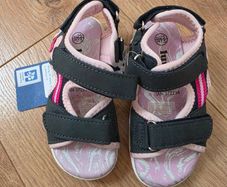 Kids footwear/sandals - size 25 New