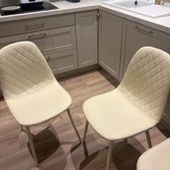 Set of 4 cream dining chairs