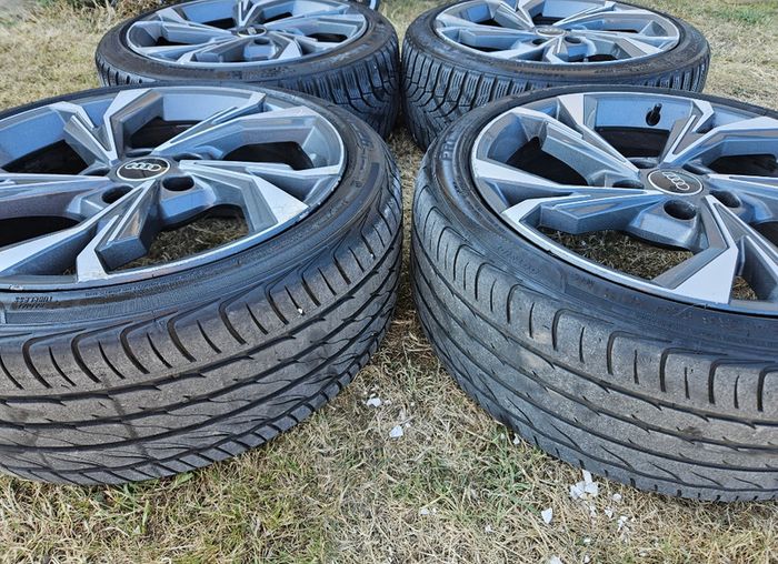 Genuine Audi 18" 5 Y Spoke for A3 / S3