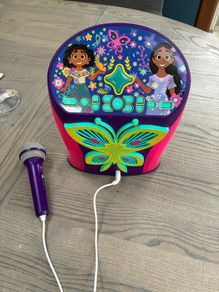 Encanto karaoke machine