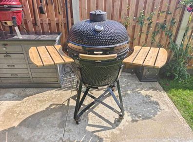 Kamado Bono Limited Black for Sale plus accessories