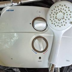 Triton eletric shower